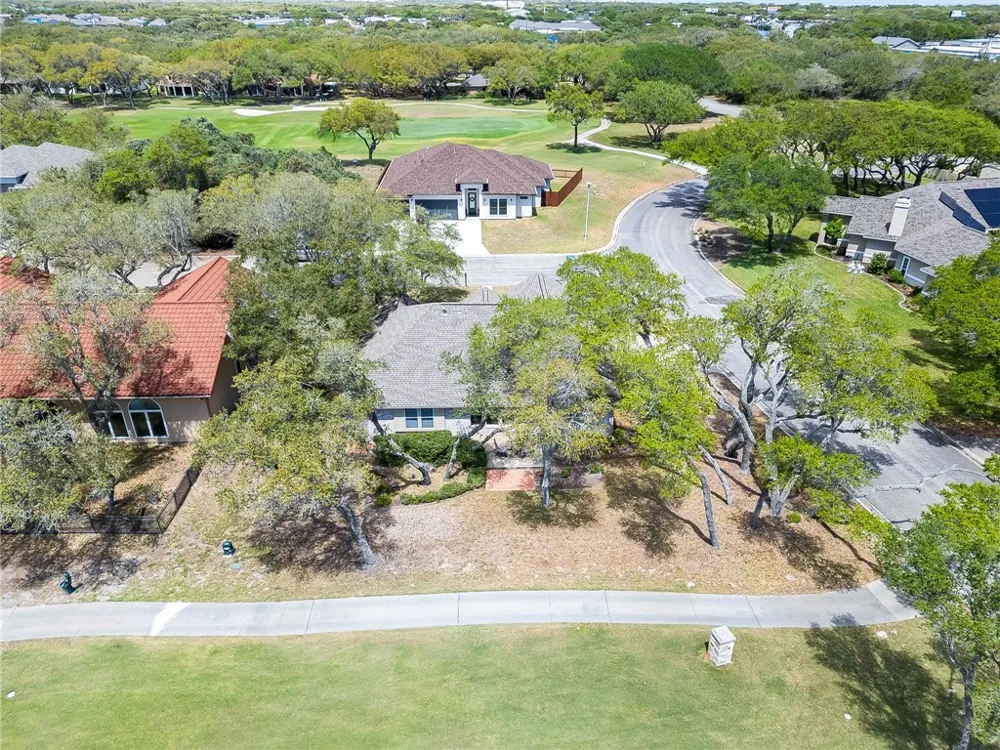 101 Cedar Ridge Drive Rockport, TX 78382