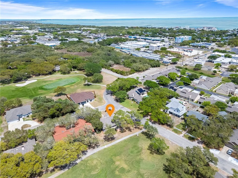 101 Cedar Ridge Drive Rockport, TX 78382