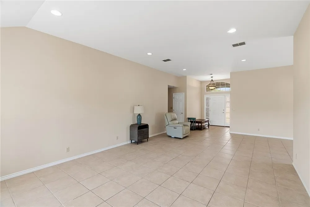 101 Cedar Ridge Drive Rockport, TX 78382