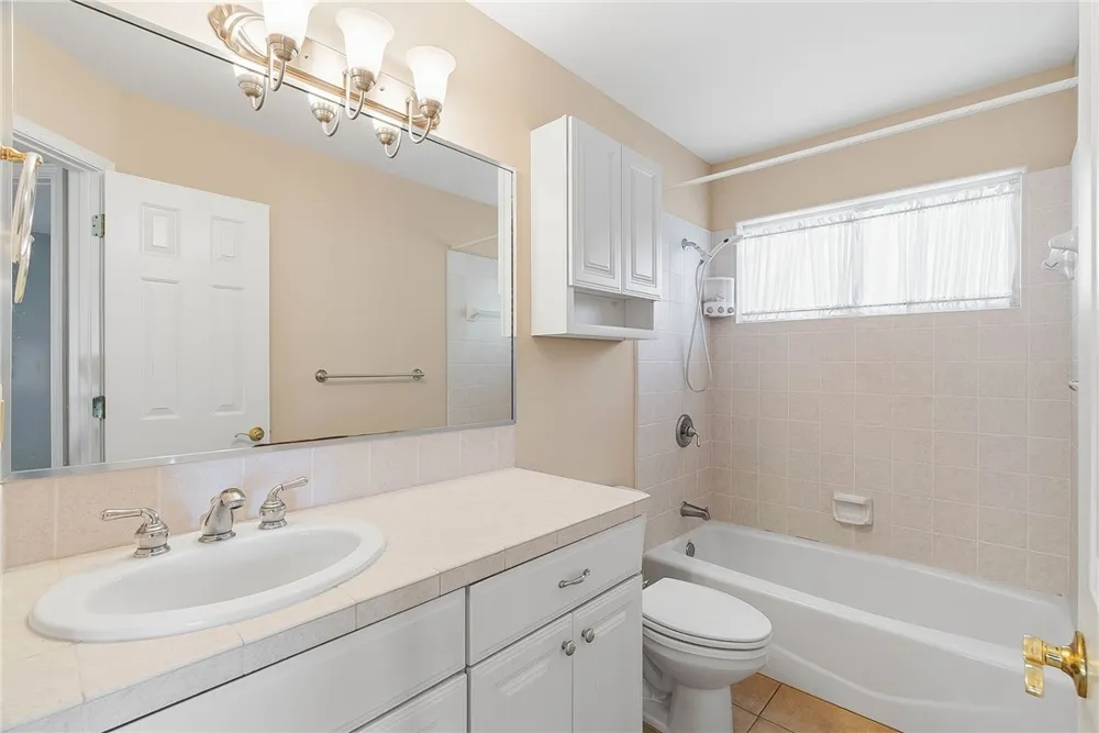 101 Cedar Ridge Drive Rockport, TX 78382