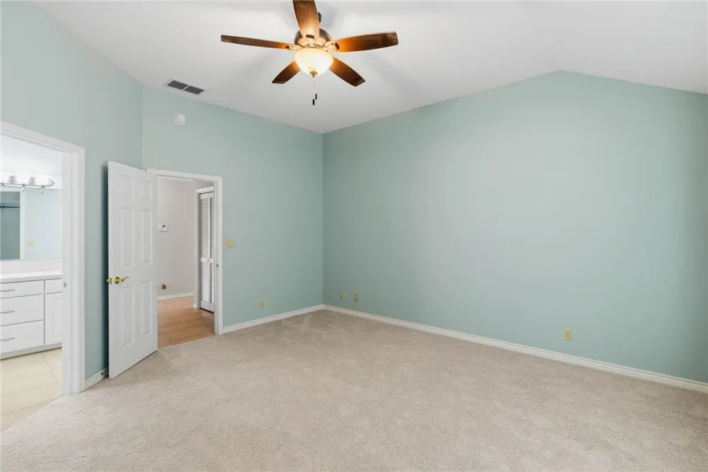 101 Cedar Ridge Drive Rockport, TX 78382