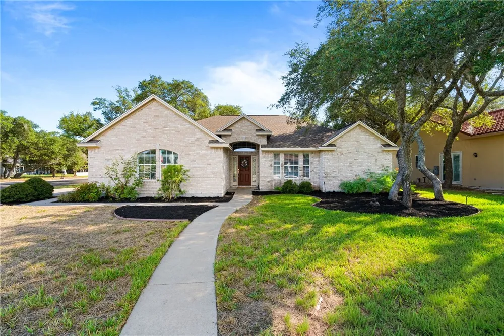 101 Cedar Ridge Drive Rockport, TX 78382