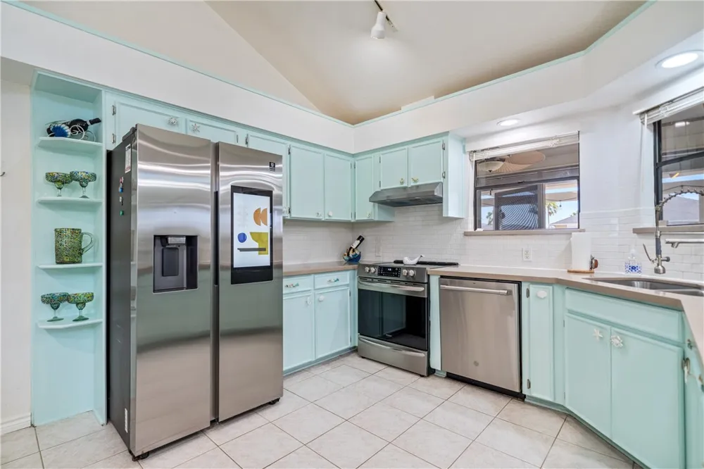 13825 Topsail Street Corpus Christi, TX 78418