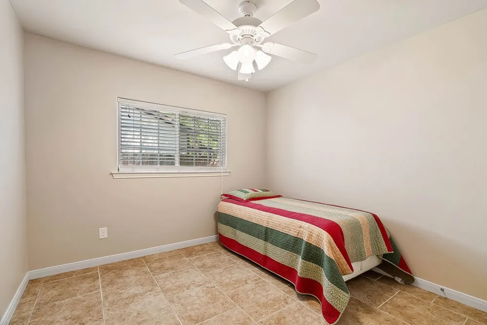 1506 Live Oak Street Rockport, TX 78382