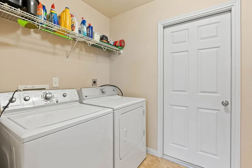 1506 Live Oak Street Rockport, TX 78382