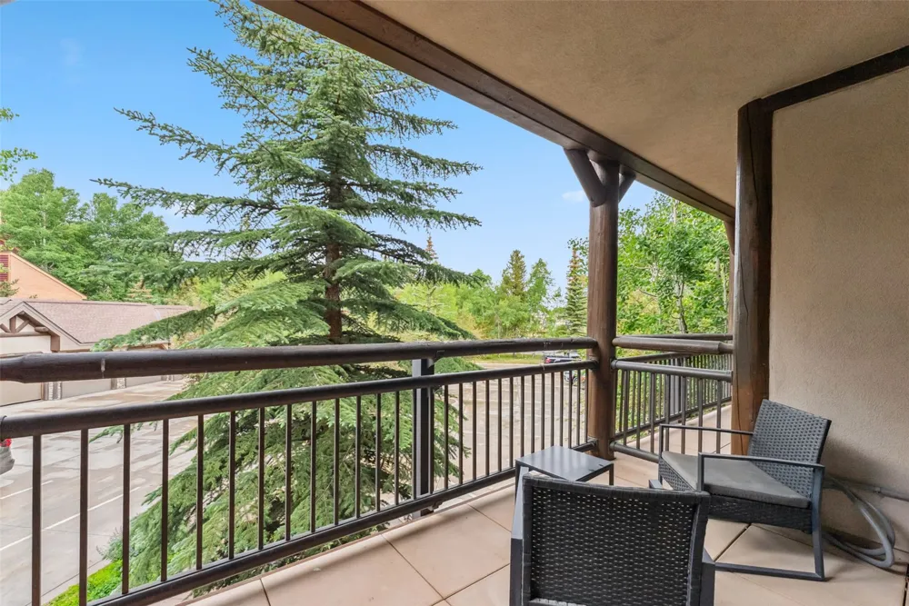 33 Broken Lance Drive #206S Breckenridge, CO 80424