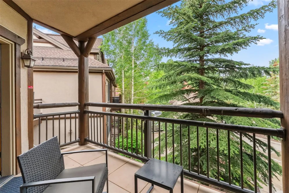 33 Broken Lance Drive #206S Breckenridge, CO 80424