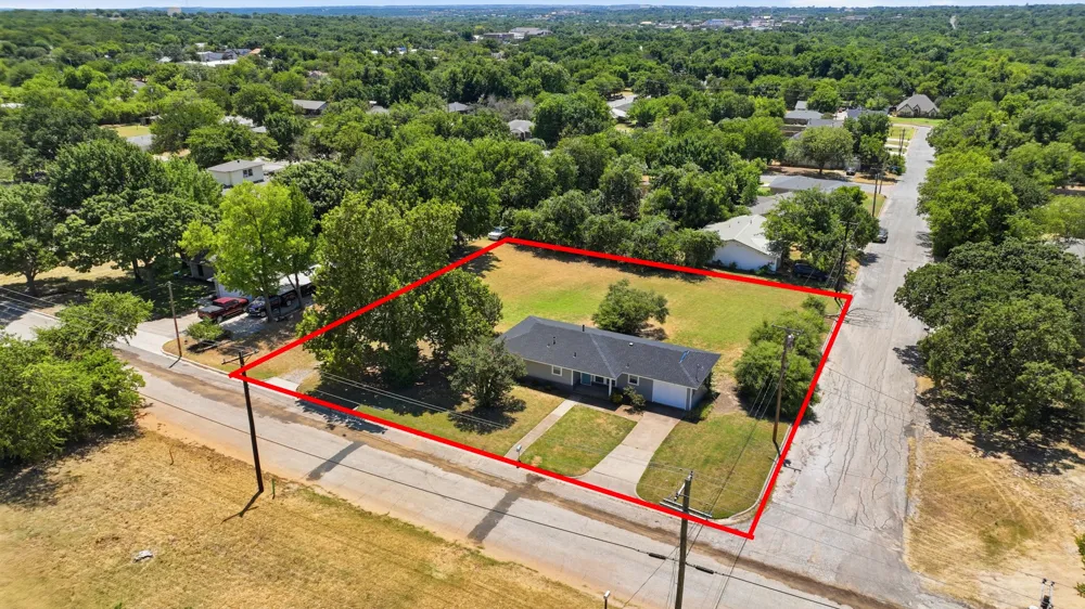 313 W 7th Street Weatherford, TX 76086