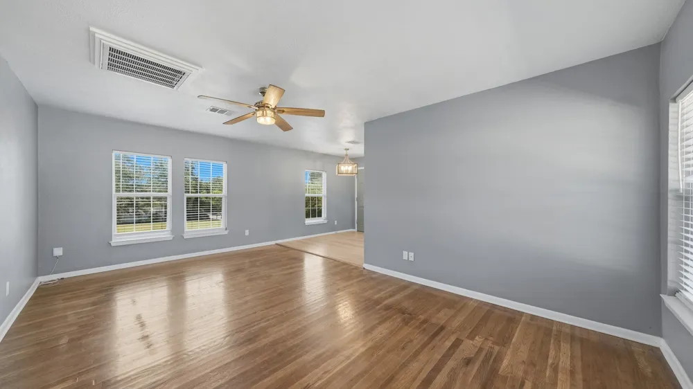 313 W 7th Street Weatherford, TX 76086