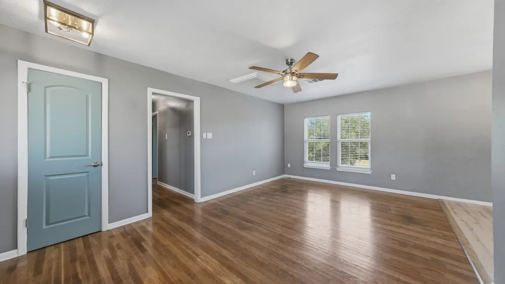 313 W 7th Street Weatherford, TX 76086