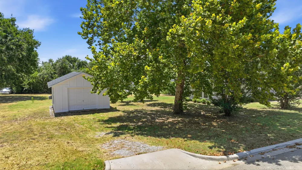313 W 7th Street Weatherford, TX 76086
