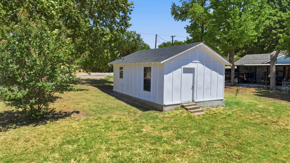 313 W 7th Street Weatherford, TX 76086