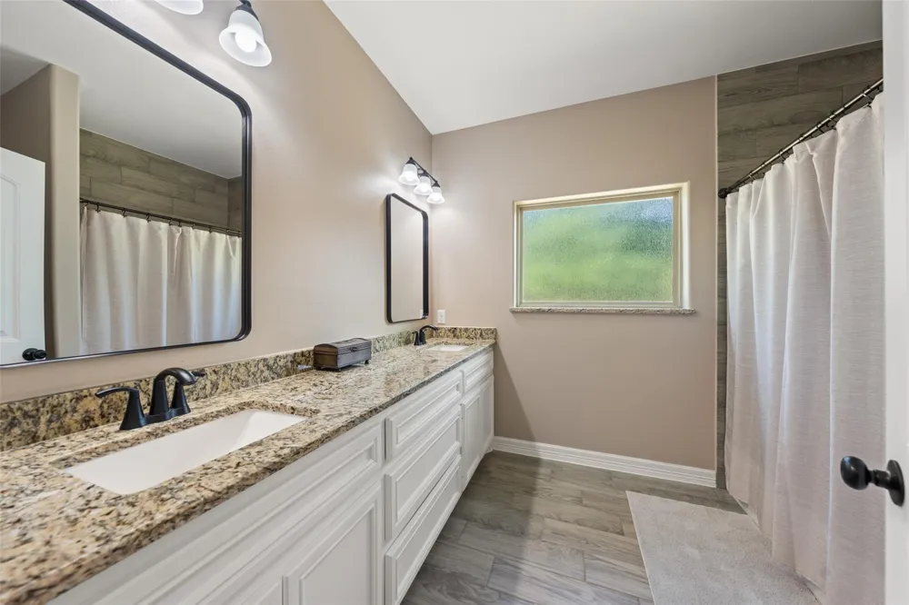 643 Southcreek Park Livingston, TX 77351
