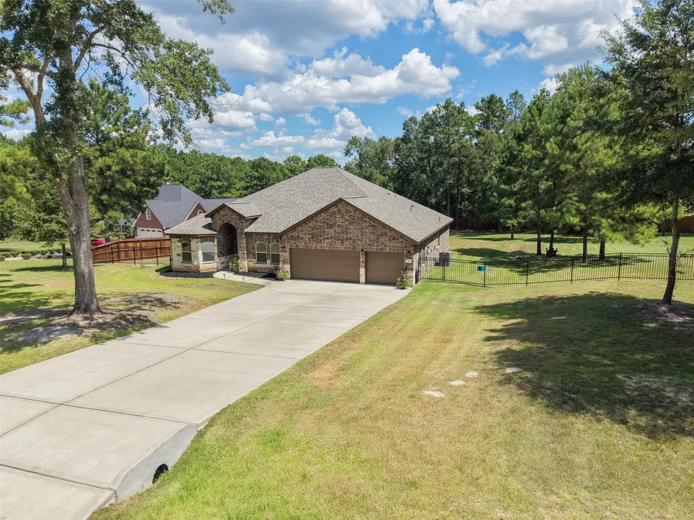 643 Southcreek Park Livingston, TX 77351