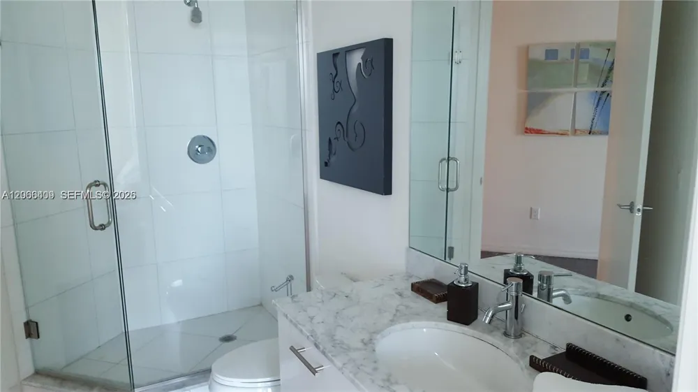 55 SE 6th St #4102 Miami, FL 33131