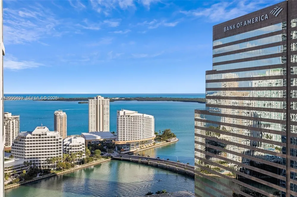 55 SE 6th St #4102 Miami, FL 33131