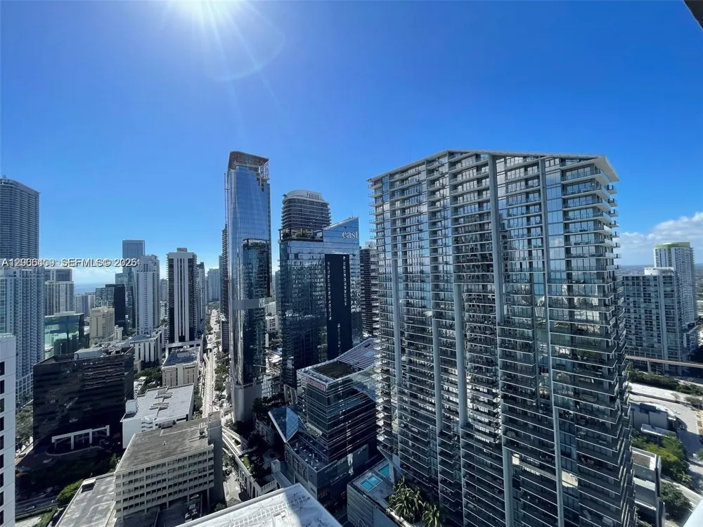 55 SE 6th St #4102 Miami, FL 33131