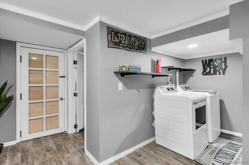476 Touraine Road Grosse Pointe Farms City, MI 48236