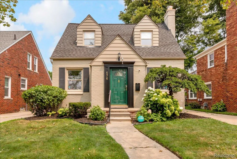 476 Touraine Road Grosse Pointe Farms City, MI 48236