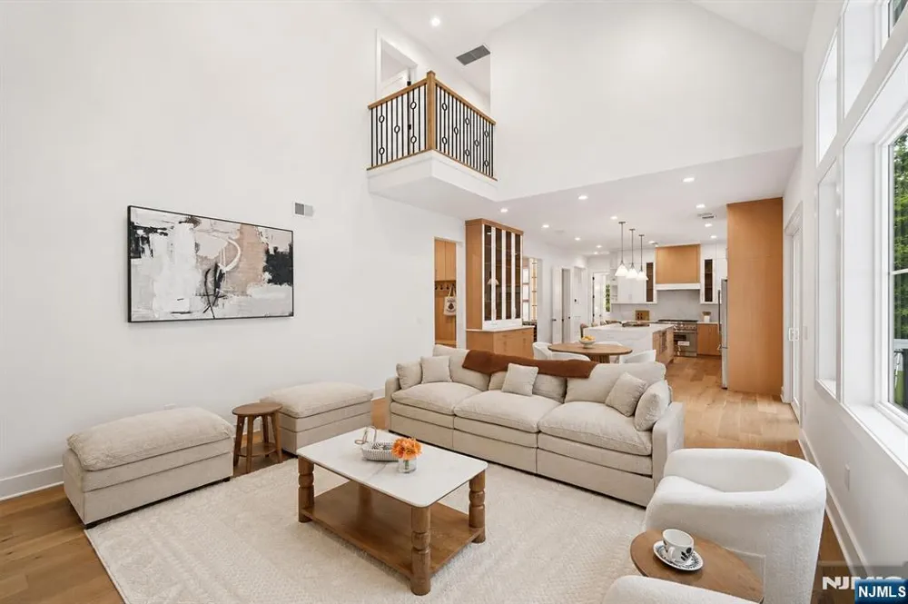 4 Dorrien Road Livingston, NJ 07039