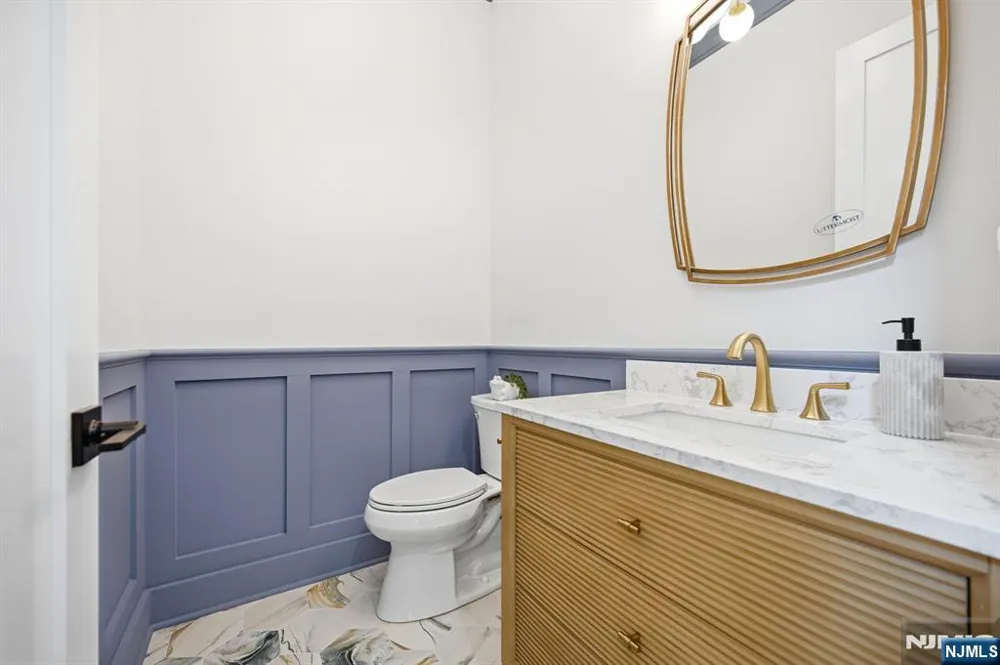 4 Dorrien Road Livingston, NJ 07039