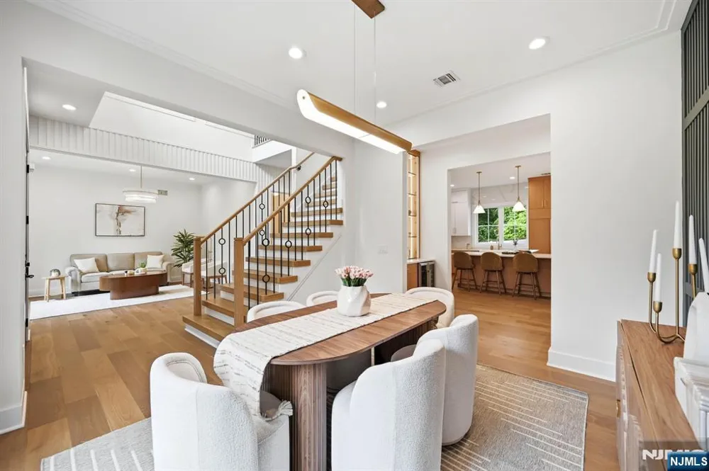 4 Dorrien Road Livingston, NJ 07039
