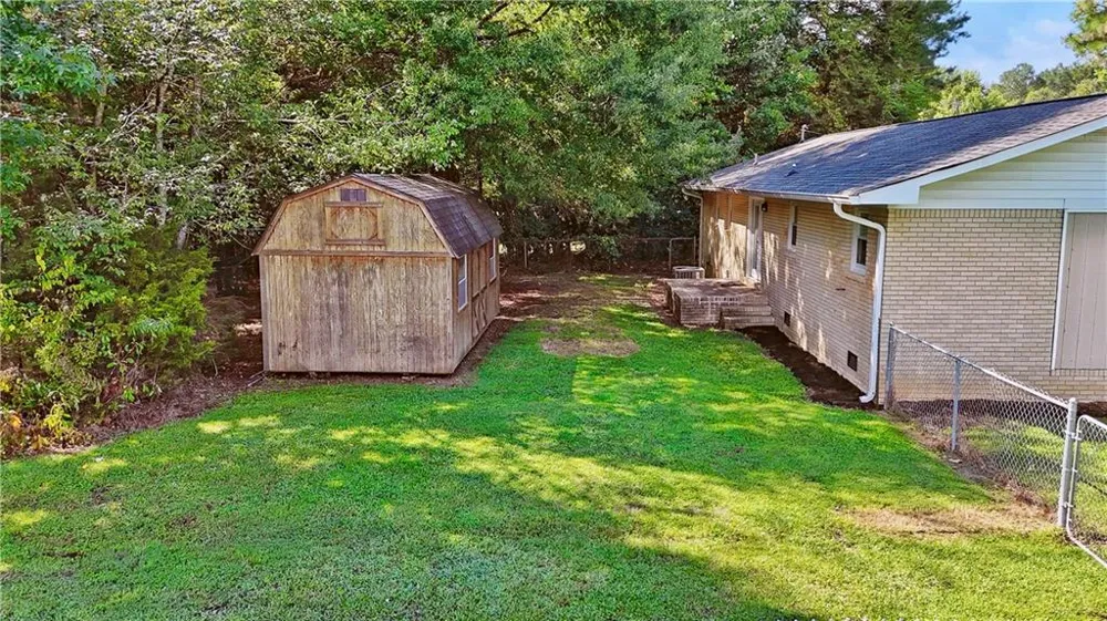 552 Everett Springs Road SW Calhoun, GA 30701