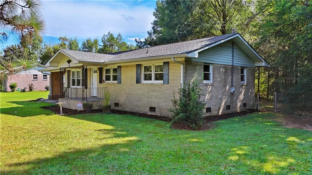 552 Everett Springs Road SW Calhoun, GA 30701