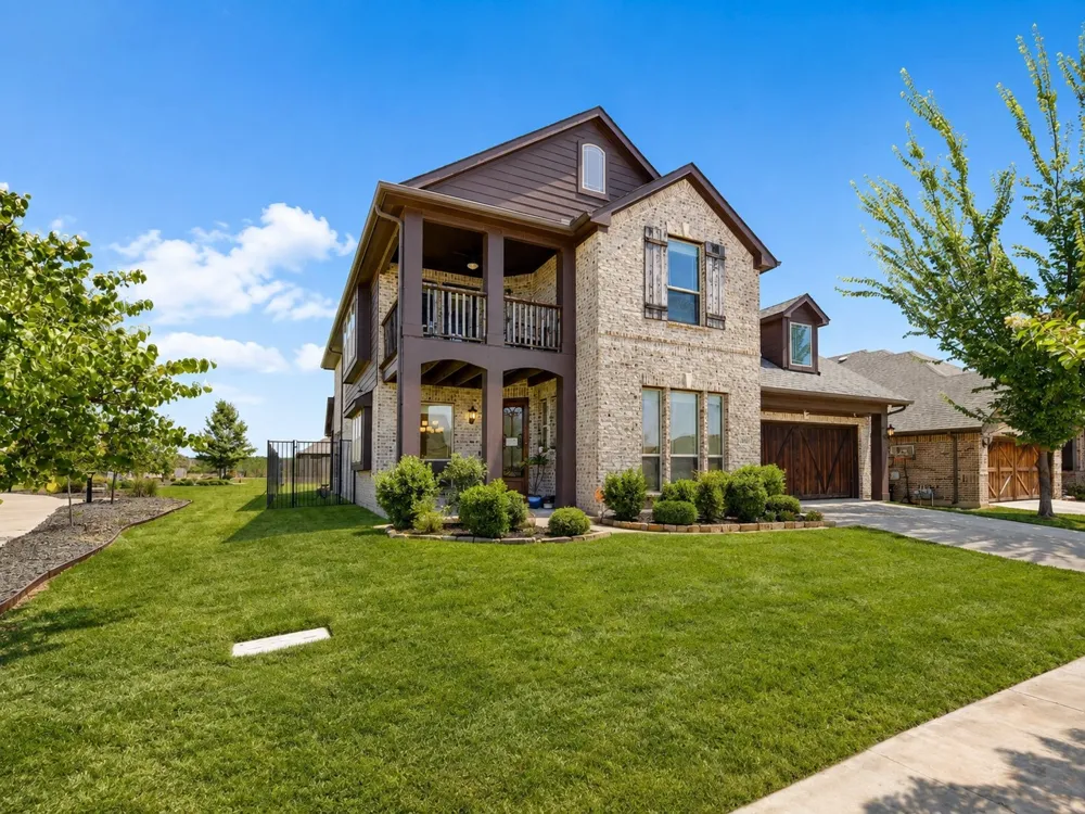 320 Robert Joseph Street Burleson, TX 76028