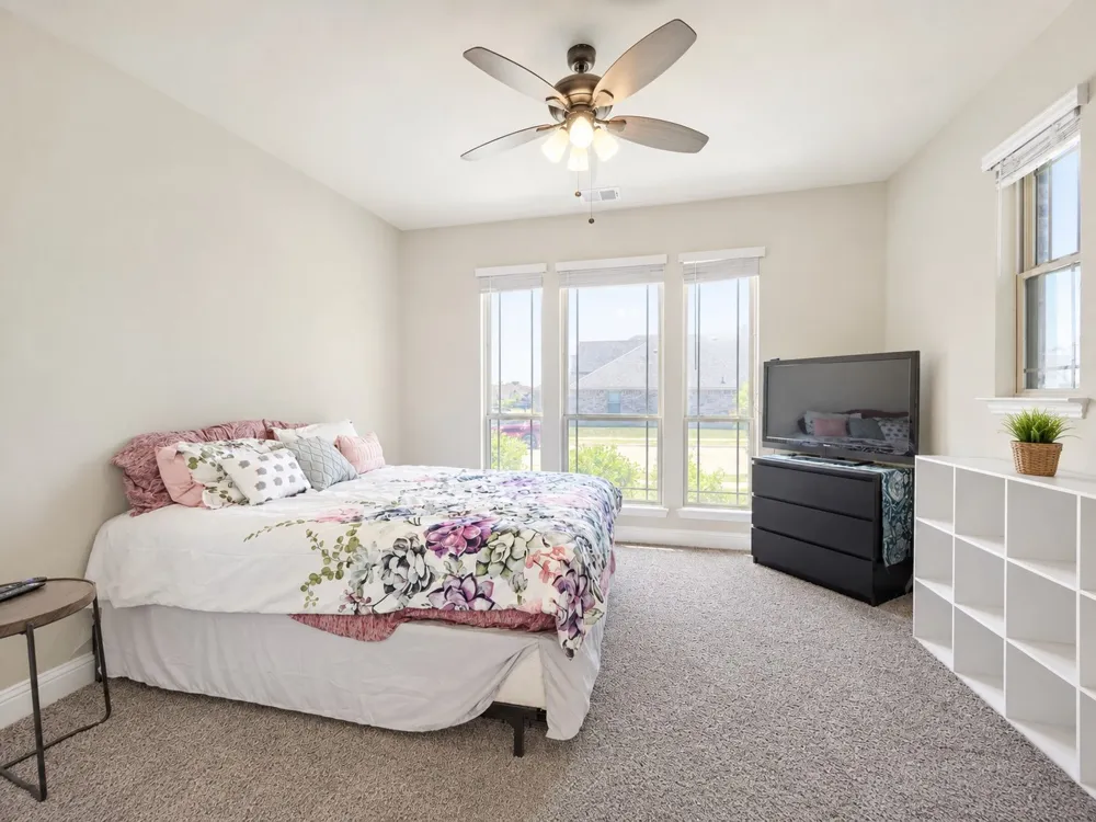 320 Robert Joseph Street Burleson, TX 76028