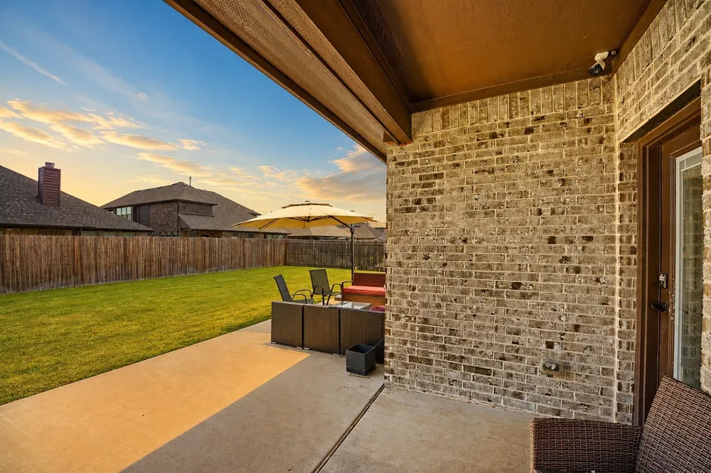 320 Robert Joseph Street Burleson, TX 76028