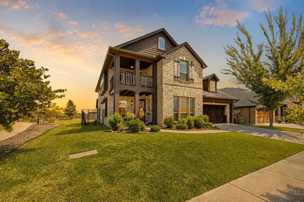 320 Robert Joseph Street Burleson, TX 76028