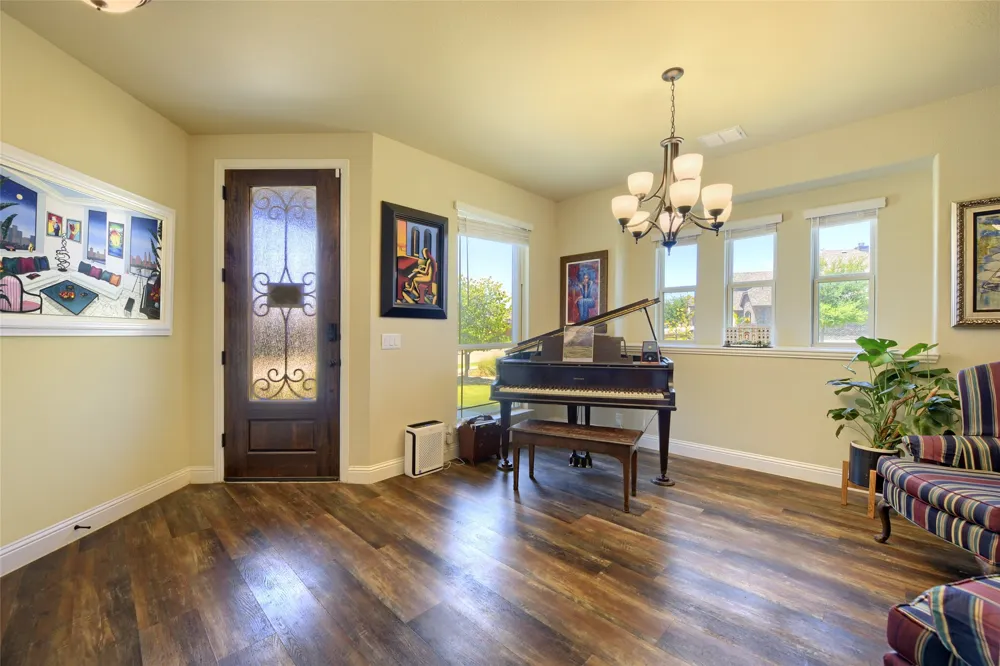 320 Robert Joseph Street Burleson, TX 76028