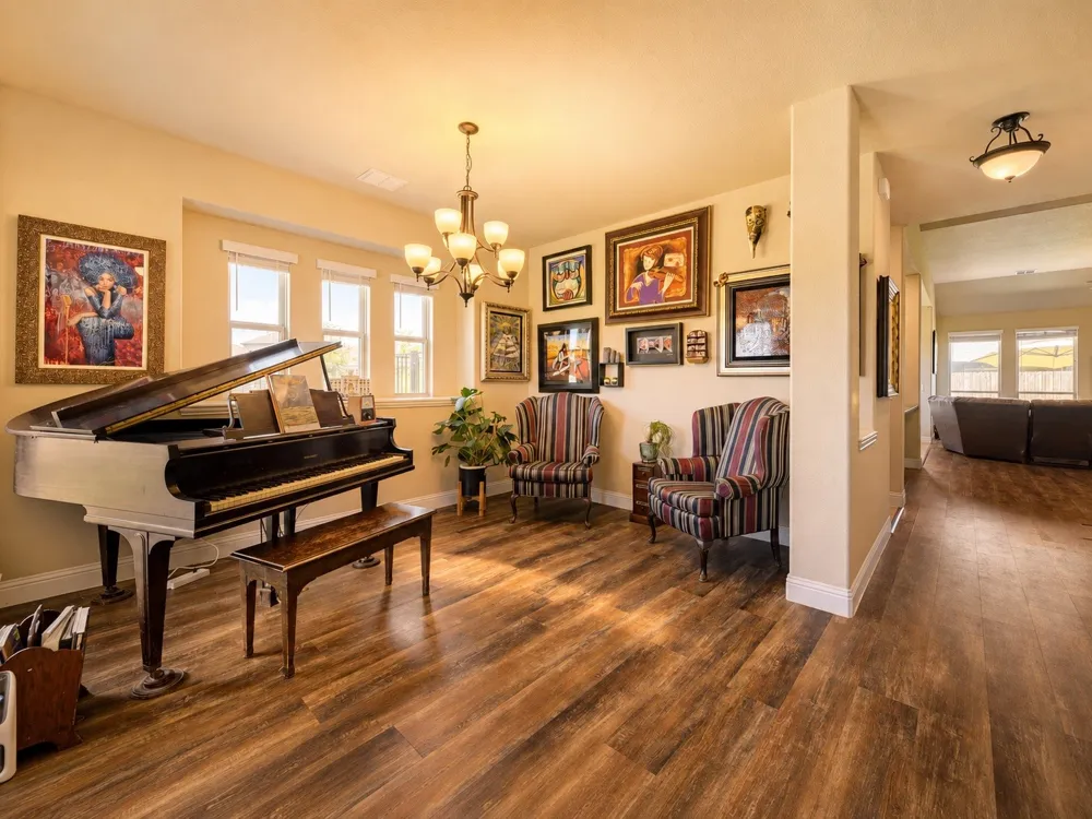 320 Robert Joseph Street Burleson, TX 76028
