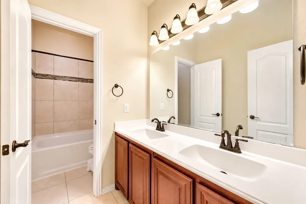 320 Robert Joseph Street Burleson, TX 76028