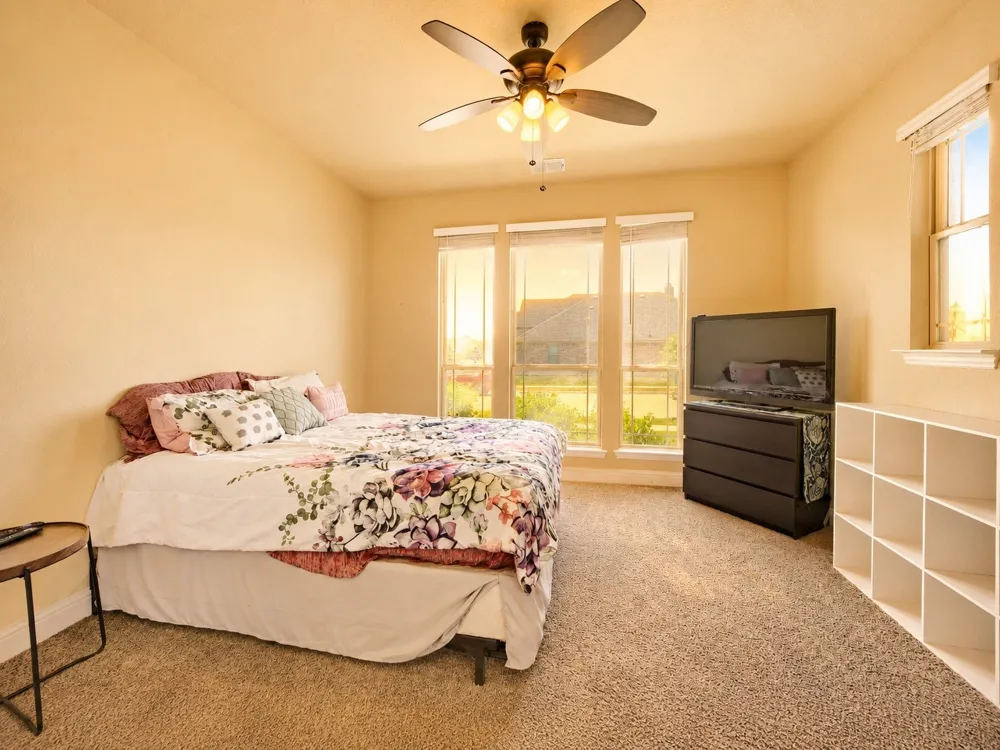 320 Robert Joseph Street Burleson, TX 76028