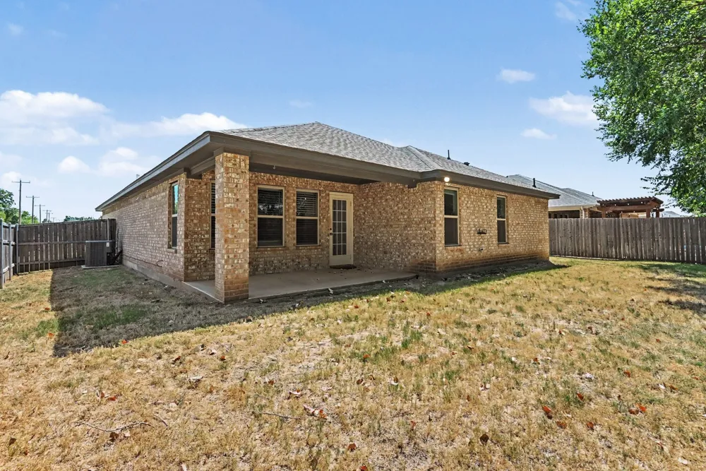 977 Sam Street Springtown, TX 76082