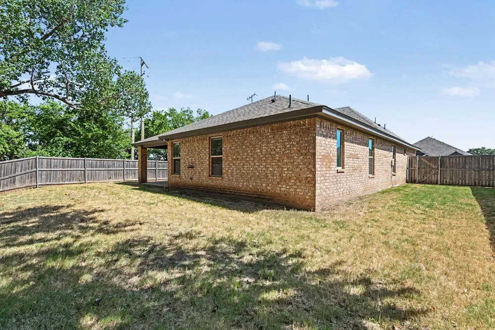 977 Sam Street Springtown, TX 76082