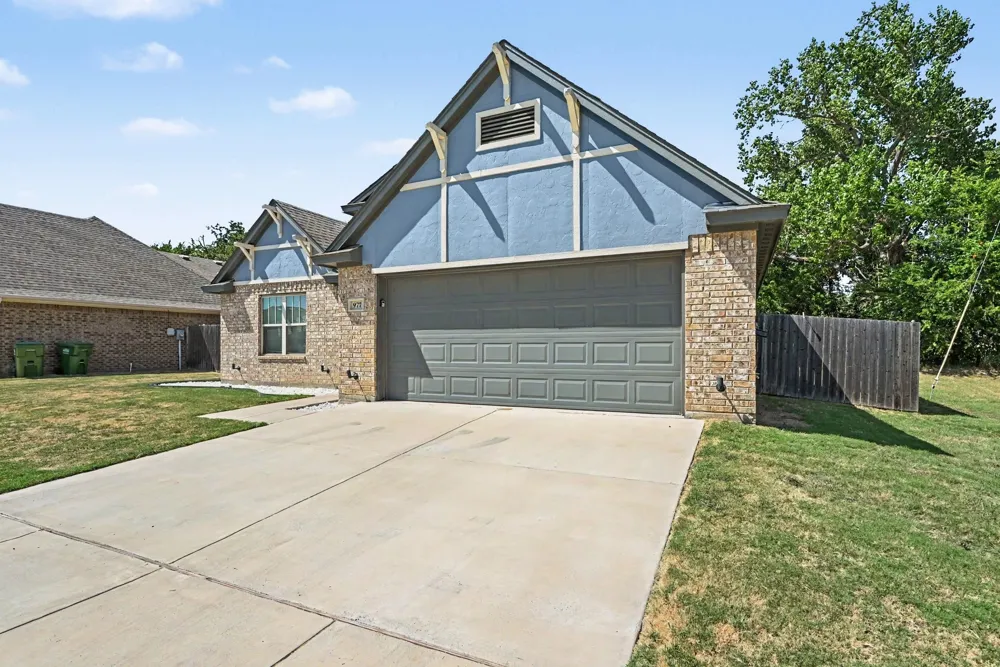 977 Sam Street Springtown, TX 76082