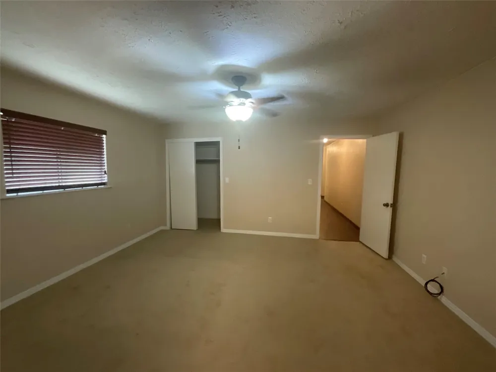 1672 Fm 318 Hallettsville, TX 77964