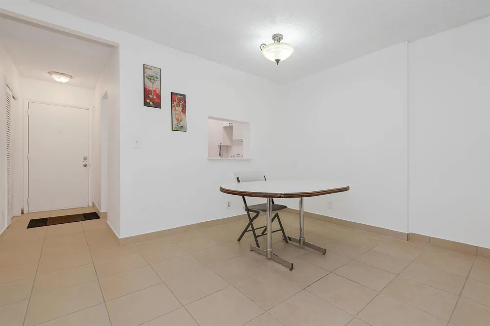 1000 NE 12TH AVENUE #104 Hallandale Beach, FL 33009
