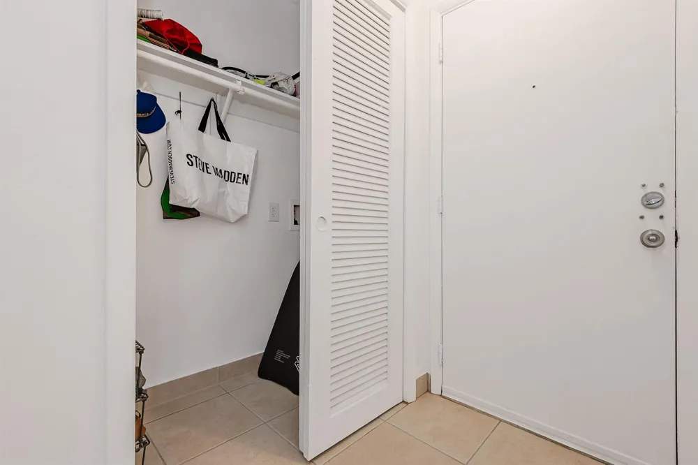 1000 NE 12TH AVENUE #104 Hallandale Beach, FL 33009