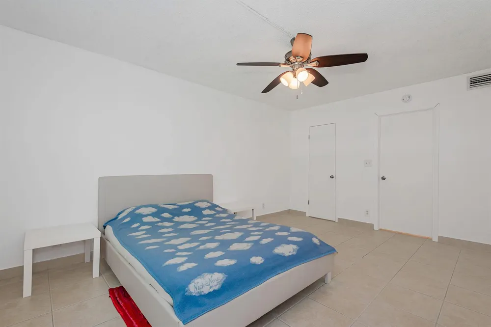 1000 NE 12TH AVENUE #104 Hallandale Beach, FL 33009