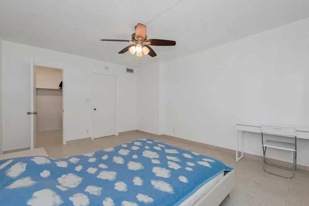 1000 NE 12TH AVENUE #104 Hallandale Beach, FL 33009
