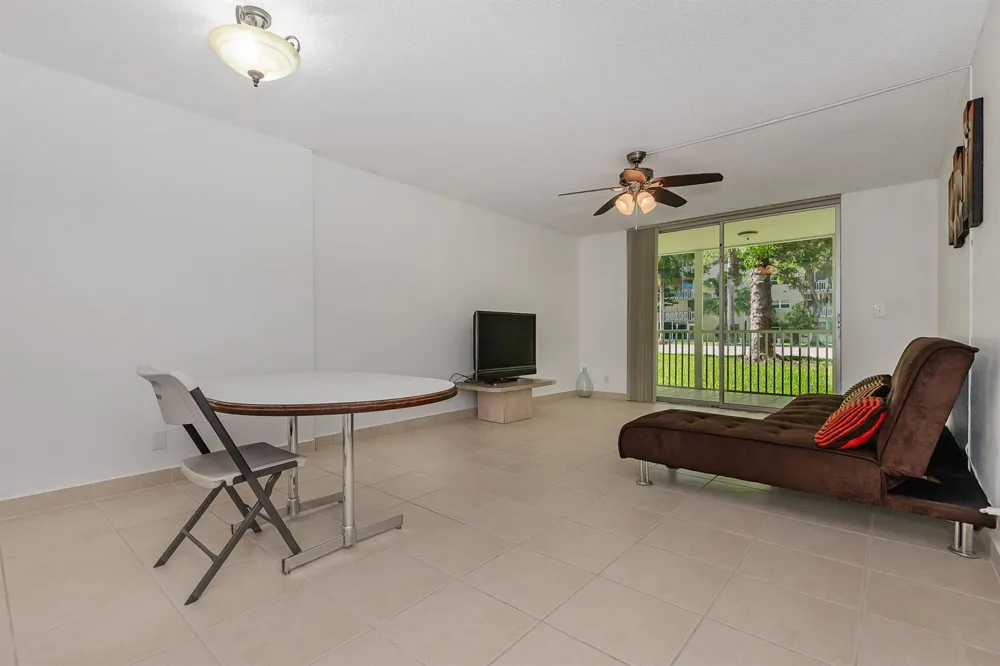 1000 NE 12TH AVENUE #104 Hallandale Beach, FL 33009