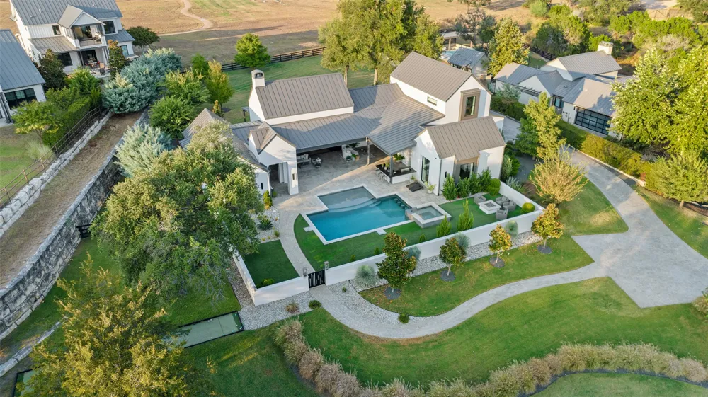 Address Not Shown Spicewood, TX 78669
