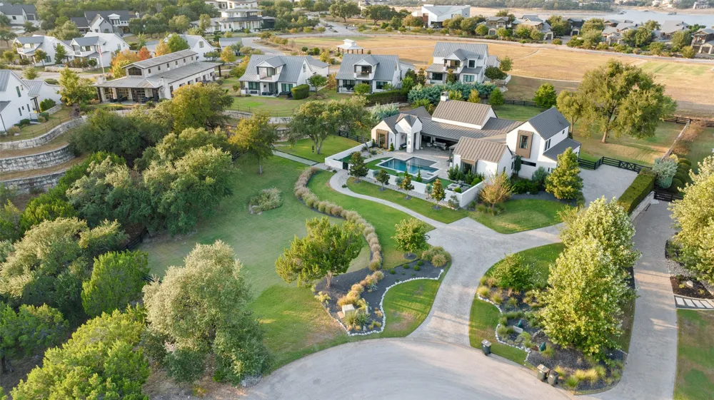 Address Not Shown Spicewood, TX 78669