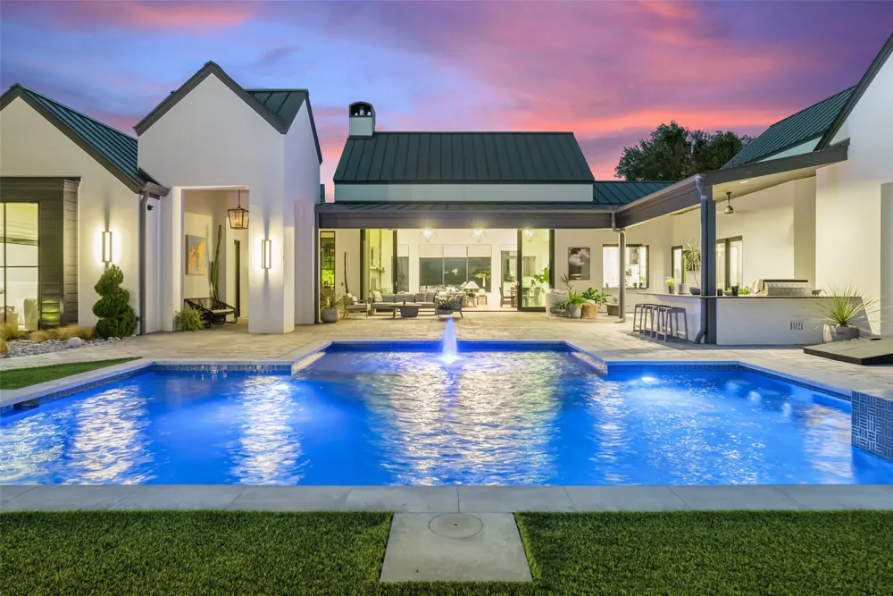 Address Not Shown Spicewood, TX 78669