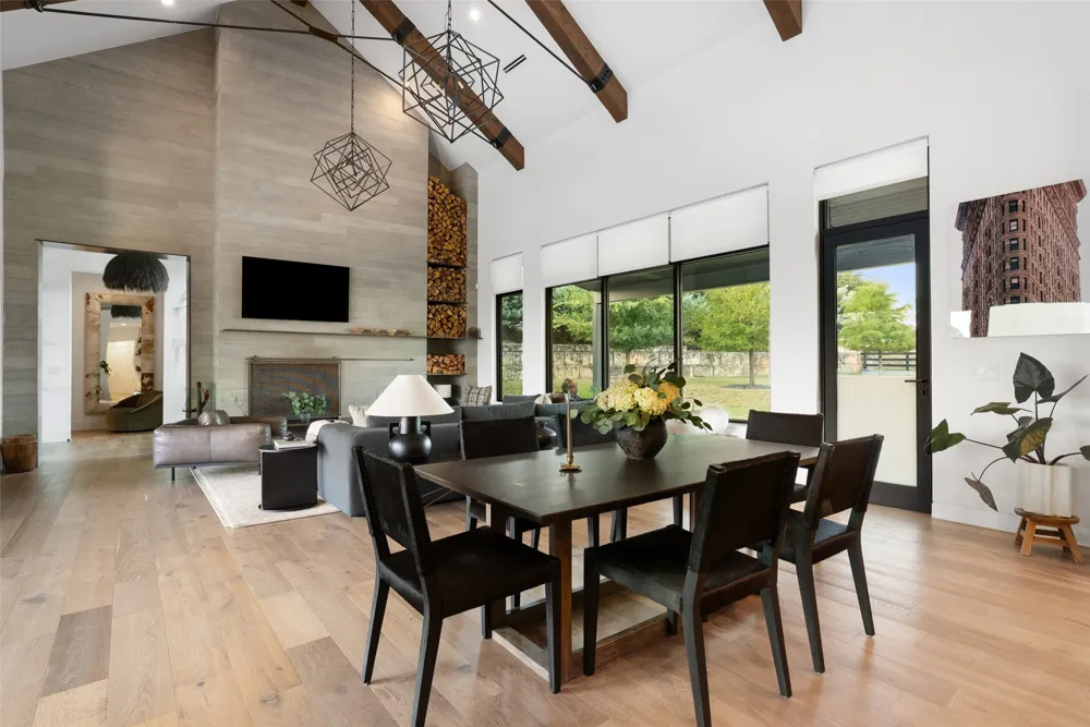 Address Not Shown Spicewood, TX 78669
