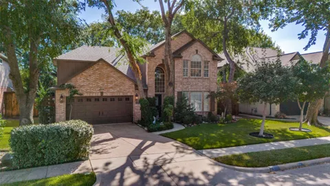 5817 Louisville Drive